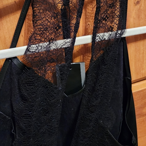 Leather Cami with Lace Details - Picture 3 of 8